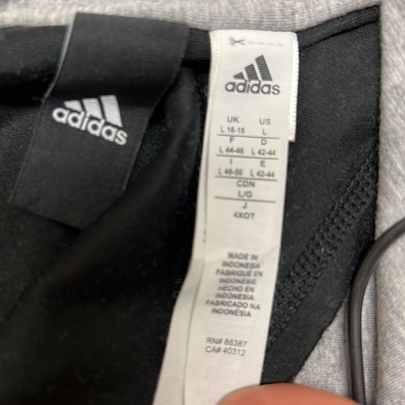 ADIDAS TWIST AND TURN REVERSIBLE CARDIGAN WRAP PONCHO GRAY BLACK SIZE LARGE EUC - Picture 6 of 6